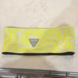 Never worn Skida fleece lined headband